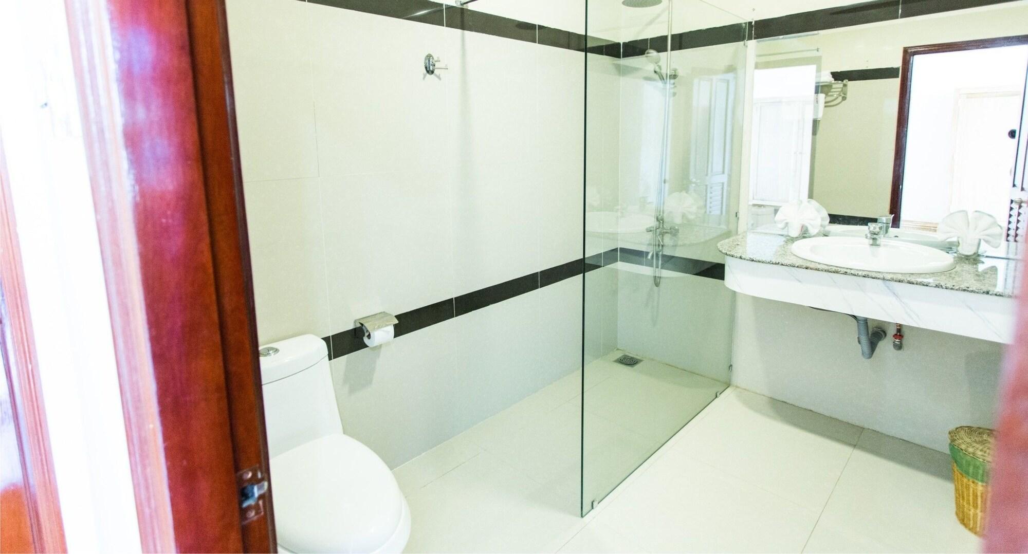 Hoang Yen Hotel 2 Quy Nhon Exterior foto