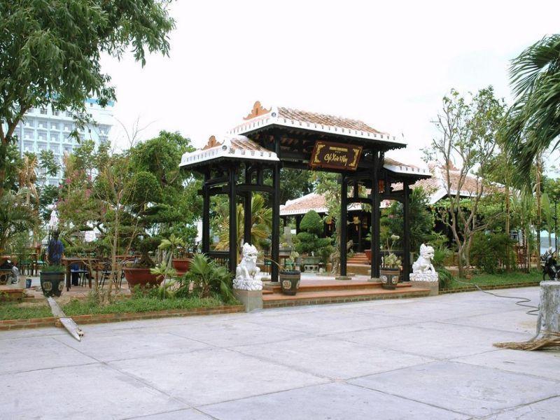 Hoang Yen Hotel 2 Quy Nhon Exterior foto